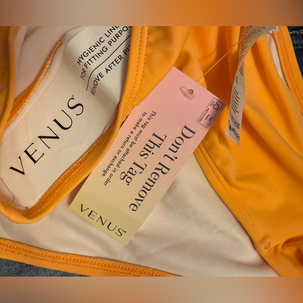 VENUS Bikini Bottom - Picture 3 of 8
